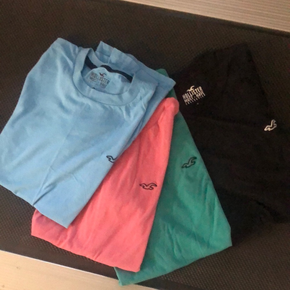 Hollister T-shirts